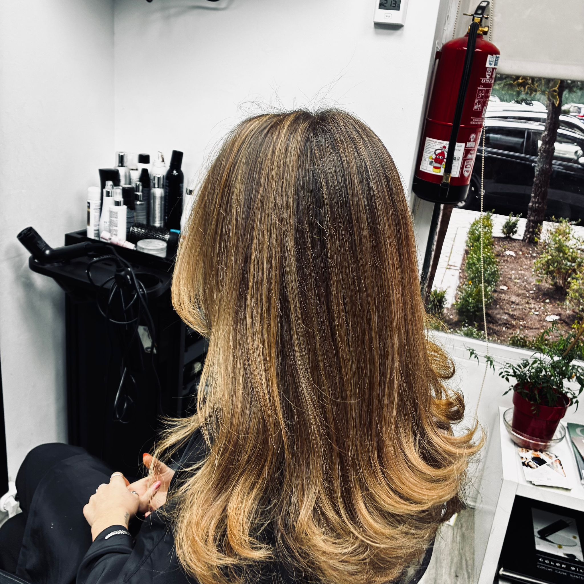 Balayage rubio natural en Peluquería y Estética Roseni Lima